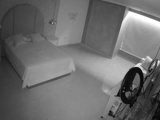 voyeurcam-casa-salsa-bedroom-14