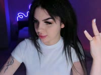 My green eyes have already captured more than a few hearts—are you ready to look into them and never leave?
I’m saving up for my very first car and dreaming of the moment I finally get my driver’s license. One day, I’ll be in Tokyo visiting the Harry Potter museum. Who knows, maybe you’ll be the one walking those streets with me.
Sometimes you can find me at the gym, but more often I’m in my cozy space, binge-watching series or enjoying the perfect lazy day when I don’t have to go anywhere. My mornings start with water or raspberry tea… and my evenings? Maybe with the two of us, daring each other to see who gives in first.
I’m kind, caring, sometimes emotional—but always real. I believe in kindness, and I start with myself. And maybe I can read your thoughts right now.
So tell me… if you were in my place, what would you do? Maybe tonight we start our story.