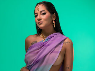 real live cam pic AnoukChopra