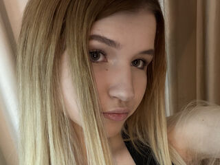 webcam girl chatroom AraPosey