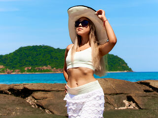 camwhore picture ArianaWells