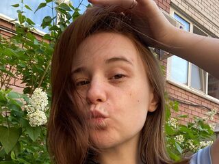 naked camgirl ArleighHankins