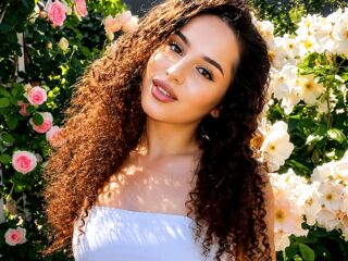 nude webcam girl CharisFernette