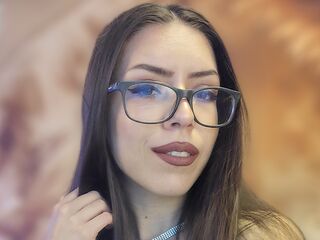 chat room webcam photo EmaLowee