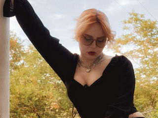 naked cam KaleighCollett