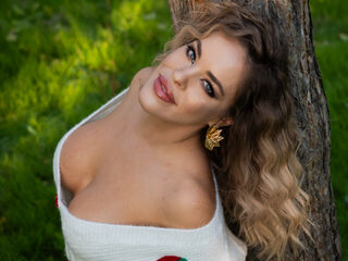 camgirl masturbating with sex toy RosemaryEvan