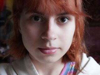 adult cam SerafinaGoettl