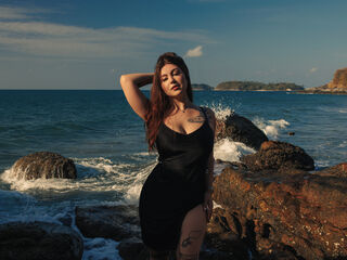 topless cam girl TessaMyes