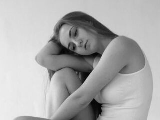 naked girl with live cam fingering CwenGammell