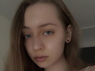 free live chatroom EllieCornfield
