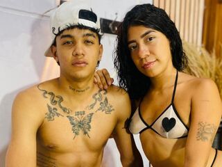 cam couple pic AlessiaAndAxel