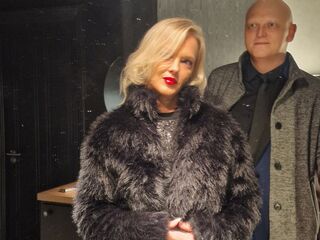 free nude live show KataEric