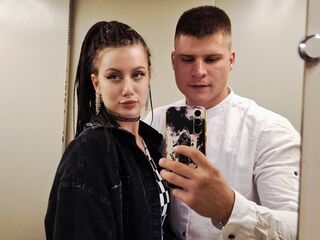 hot livecam show NadiNicolas