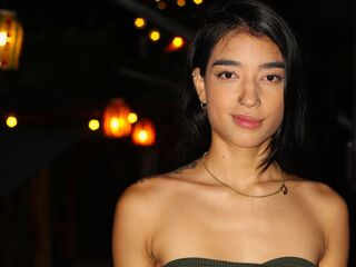 naked cam girl masturbating with vibrator AbbyCorn