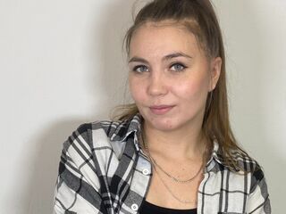 chatrubate cam girl AislyBeat