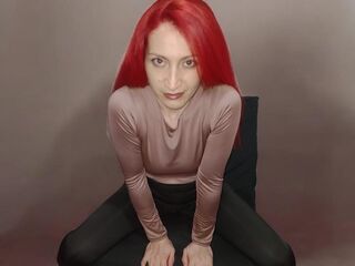 naked girl with webcam masturbating with dildo AlexiaJanes