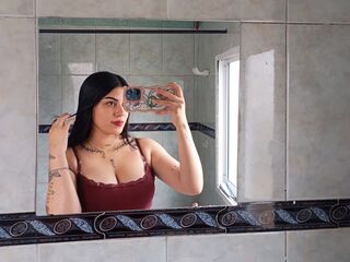 kinky webcam model AlisonAby