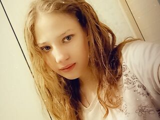 hot camslut AmandaMini
