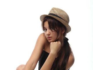 hot camwhore AmaraLace