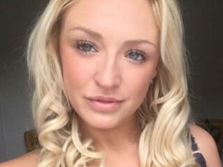 live sex webcam AmberDeenScot