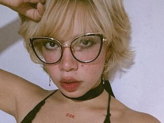 nude webcam girl pic AmelieMari