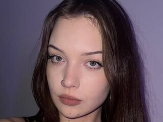 live chatroom AmilyUiUi