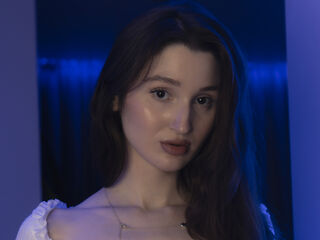 live webcam model AminaNim