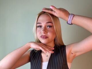 hot webcamslut AngelynBroe