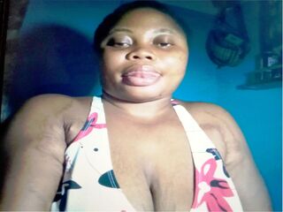 shower cam AnikaToms