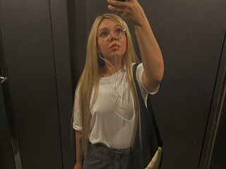 naked girl with webcam masturbating with dildo AnnaSebastian