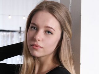 cam bitch AnnetteMajid