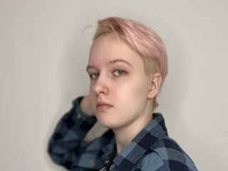 shaved pussy web cam AudreaSensor
