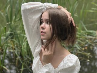 girl BellaAmorina