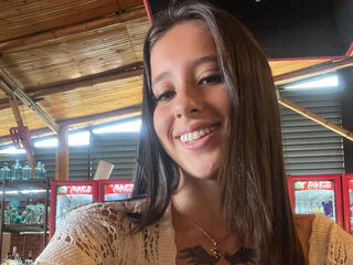 naked girl with live cam BellaLeroi