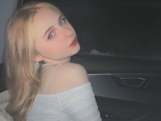 naughty camgirl masturbating BetsyLeen
