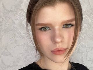 naughty camgirl masturbating with vibrator BeulaPetrillose