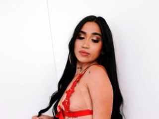 naked girl with webcam masturbating with vibrator BriandaBrex