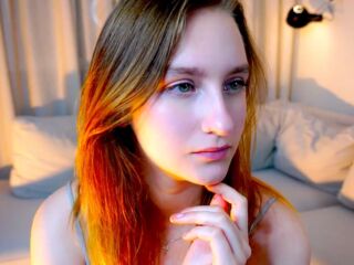 camgirl masturbating with sex toy CarlynDallman