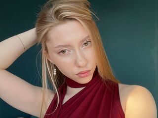 free webcam chat room CarylonBenzer