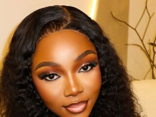 chatroom cam CharityCee