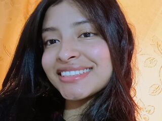 naked camgirl CharlotteArosse