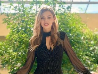 naked camgirl picture CharlotteReimer