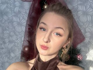 cam CharoletteHeckle