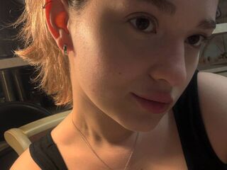 hot naked webcamgirl ChloeDemaio