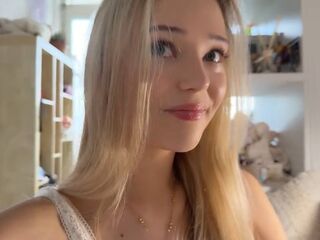 naughty camgirl CoreneSandavol