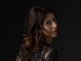 naughty camgirl fingering shaved pussy CorinaDaniela