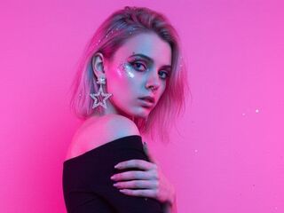 chat with cam DaiseyNovotny