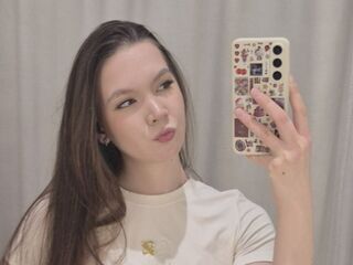 hot cam girl fingering shaved pussy DaniellBonilla