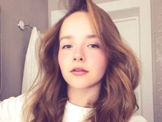 camgirl spreading pussy DaysiDust