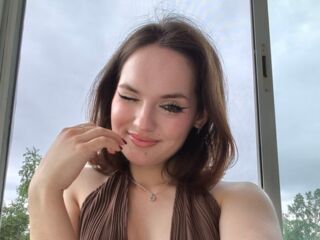 camslut topless DebraBoo